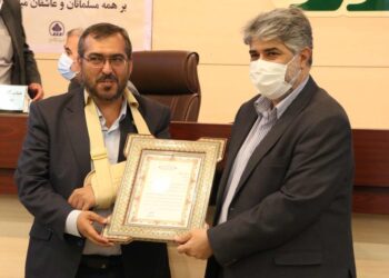 استیضاح شهردار شیراز توسط رئیس شورای شهر کلید خواهد خورد؟! 3 استیضاح شهردار شیراز توسط رئیس شورای شهر کلید خواهد خورد؟!