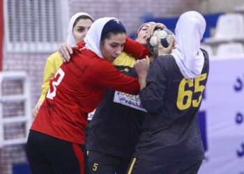 پیروزی هندبال بانوان شهید شاملی کازرون مقابل آتریسا تهران 1 پیروزی هندبال بانوان شهید شاملی کازرون مقابل آتریسا تهران