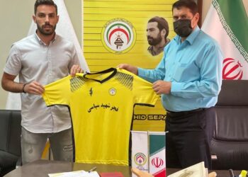 بازی دوستانه فجر سپاسی با استقلال تهران