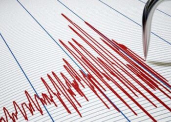 زمین لرزه‌ای به بزرگی ۴.۲ ریشتر مزایجان فارس را لرزاند