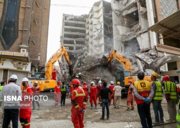 متروپل آبادان؛ تلخ به روایت تصاویر