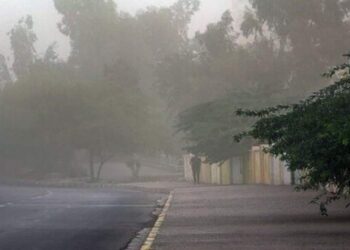 گرد و خاک دوباره آسمان فارس را فرا گرفت