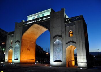 شیراز مقصد اول مسافران در تعطیلات عید فطر 3 شیراز مقصد اول مسافران در تعطیلات عید فطر