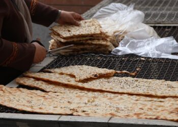 شیوه توزیع نان یارانه‌ای چگونه است؟/ کارت نان توزیع می‌شود؟