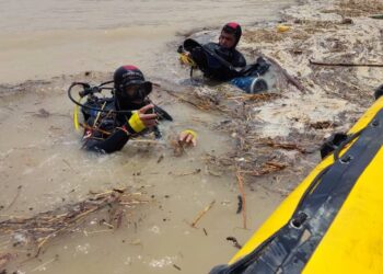 آخرین جزئیات امدادرسانی نیروهای آتش نشانی شیراز در منطقه سیل زده استهبان
