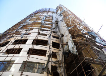 مدیر هتل آسمان از جوسازی و رپورتاژ دادن به رسانه ها دست بردارد 4 مدیر هتل آسمان از جوسازی و رپورتاژ دادن به رسانه ها دست بردارد