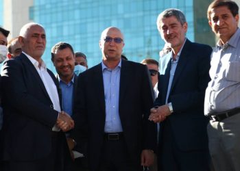 دیدار وزیر علوم با پدر پیوند کبد کشور 3 دیدار وزیر علوم با پدر پیوند کبد کشور