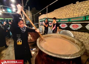 تصاویر جالب از استقبال و حضور گردشگران خارجی در مراسم تاسوعا و عاشورای حسینی