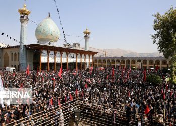 پیکر شهید اسکندری در گلزار شهدای شیراز آرام گرفت