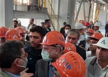 رئیس مجلس از بزرگترین و مدرنترین کارخانه آلومینیوم ایران بازدید کرد 4 رئیس مجلس از بزرگترین و مدرنترین کارخانه آلومینیوم ایران بازدید کرد