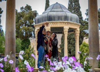 میراث بی پایانِ ایران در «گردشگری ادبی» 10 میراث بی پایانِ ایران در «گردشگری ادبی»