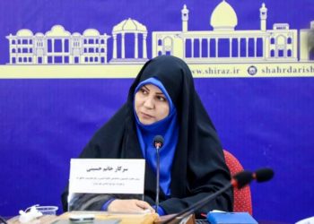 تجلیل از بانوی کاراته کار شیرازی 2 تجلیل از بانوی کاراته کار شیرازی