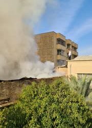 حریق وسیع انبار قطعات الکترونیکی مهار شد