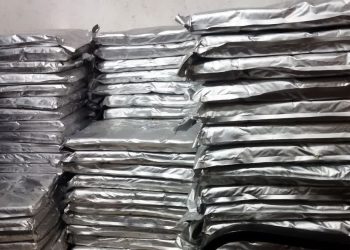 928 كيلو مرفين دركف اتاق كاميون زير بار لاستيک