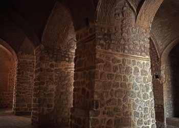 برای اولین بار داخل مسجدجامع عتیق شیراز را ببینید