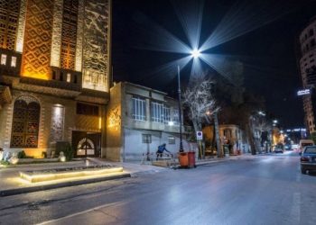 تعداد زیاد کودکان کار، متکدیان و معتادان در یکی از توریستی ترین خیابان های شیراز<br> 1 تعداد زیاد کودکان کار، متکدیان و معتادان در یکی از توریستی ترین خیابان های شیراز