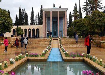 بازدید ۲۸۰ هزار نفر از اماکن گردشگری فارس 3 بازدید ۲۸۰ هزار نفر از اماکن گردشگری فارس