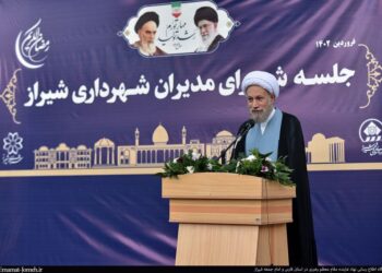 فرهنگ و معنویت را در شیراز متجلی کنیم