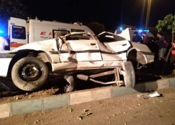 واژگونی خودروی سواری در بلوار دکتر حسابی 4 واژگونی خودروی سواری در بلوار دکتر حسابی