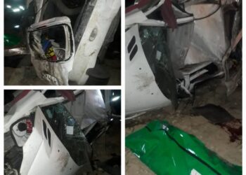 واژگونی خودرو در کمربندی منجر به فوت دو سرنشین شد 2 واژگونی خودرو در کمربندی منجر به فوت دو سرنشین شد