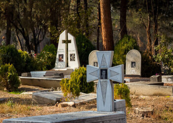 ادیان زرتشتی،کلیمی و مسیحی در شیراز صاحب آرامستان می شوند 3 ادیان زرتشتی،کلیمی و مسیحی در شیراز صاحب آرامستان می شوند