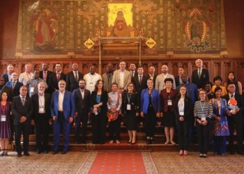 شهرداری شیراز برای دومین بار متوالی عضو هیأتمدیره انجمن کلانشهرهای مهم جهان شد 2 شهرداری شیراز برای دومین بار متوالی عضو هیأتمدیره انجمن کلانشهرهای مهم جهان شد