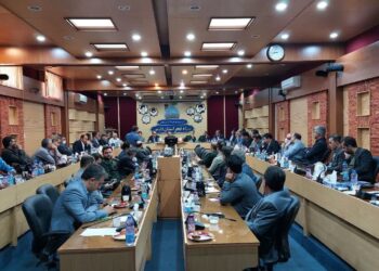 فارس نباید خامفروش محصولات تولیدی باشد 4 فارس نباید خامفروش محصولات تولیدی باشد