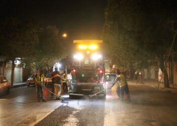 اجرای ۵۰ هزار متر مربع عملیات تراش و ترمیم آسفالت در سطح شهر 4 اجرای ۵۰ هزار متر مربع عملیات تراش و ترمیم آسفالت در سطح شهر