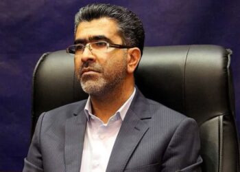 مانع بروز هرگونه تخلف احتمالی در انتخابات خواهیم شد/فعال شدن خانه احزاب در فارس / به خط کشیهای مرسوم چپ یا راست قائل نیستم/ راهبرد ما میز و میدان است. 4 مانع بروز هرگونه تخلف احتمالی در انتخابات خواهیم شد/فعال شدن خانه احزاب در فارس / به خط کشیهای مرسوم چپ یا راست قائل نیستم/ راهبرد ما میز و میدان است.