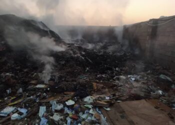 اطفاء حریق کارگاه ضایعاتی در روستای گچی 1 اطفاء حریق کارگاه ضایعاتی در روستای گچی