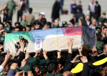 اعلام محدودیت های ترافیکی مراسم تشییع پیکر مطهر شهدا در شیراز 2 اعلام محدودیت های ترافیکی مراسم تشییع پیکر مطهر شهدا در شیراز