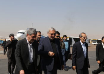 وزیر بهداشت وارد فارس شد 1 وزیر بهداشت وارد فارس شد