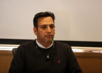 روکش نهایی آسفالت محور دروازه قرآن انجام شد