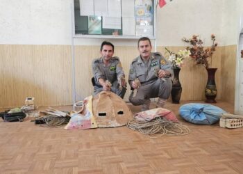 متخلفین زنده گیری پرندگان در آباده به دام افتادند
