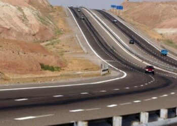 آزادراه شیراز- اصفهان به ۴۰ سامانه هوشمند حمل و نقل مجهز می‌شود