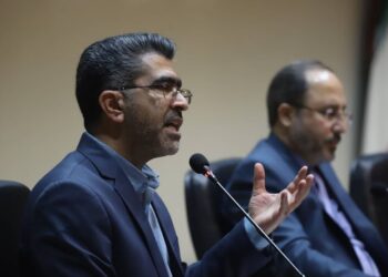 اطلاع رسانی باید هنرمندانه باشد 1 اطلاع رسانی باید هنرمندانه باشد