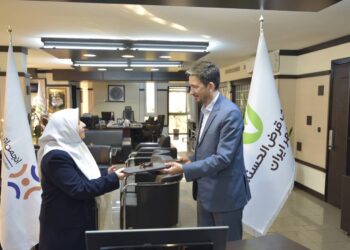 کمک ۲۰۰ میلیاردی بانک قرضالحسنه مهر ایران به بیماران اتیسم 1 کمک ۲۰۰ میلیاردی بانک قرضالحسنه مهر ایران به بیماران اتیسم