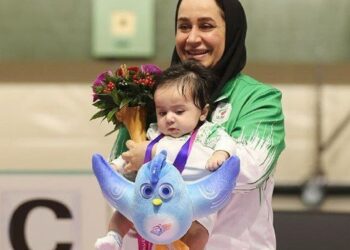 ساره جوانمردی در آستانه خداحافظی برای بدقولی ها 2 ساره جوانمردی در آستانه خداحافظی برای بدقولی ها