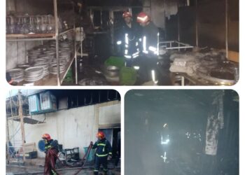 آتش‌سوزی گسترده تالار مجالس در شهرک گلستان مهار شد