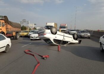 یک کشته و 2 مجروح بر اثر واژگونی پژو  در فارس