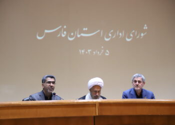 ما وظیفه داریم مسیر خدمت را تا لحظه آخر ادامه دهیم 1 ما وظیفه داریم مسیر خدمت را تا لحظه آخر ادامه دهیم