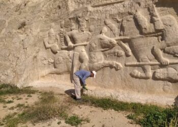 ساماندهی محوطه تاریخی نقش رستم 3 ساماندهی محوطه تاریخی نقش رستم