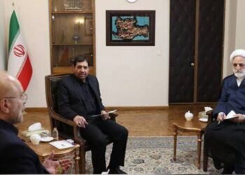 برگزاری جلسه فوق العاده سران قوا به میزبانی مخبر معاون اول رئیس جمهور 1 برگزاری جلسه فوق العاده سران قوا به میزبانی مخبر معاون اول رئیس جمهور