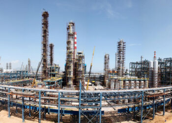 تولید بنزین در پالایشگاه شیراز تا شهریور امسال 1 تولید بنزین در پالایشگاه شیراز تا شهریور امسال