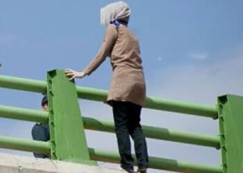 حضور به موقع پلیس مانع از خودکشی دختری جوان شد