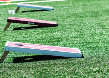 برگزاری اولین رویداد دانشجویی کورن هول ایران در پارک سلامت روان حاجات 3 برگزاری اولین رویداد دانشجویی کورن هول ایران در پارک سلامت روان حاجات