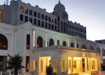 هتل رز شهر صدرا با حضور وزیر میراث فرهنگی افتتاح شد 1 هتل رز شهر صدرا با حضور وزیر میراث فرهنگی افتتاح شد