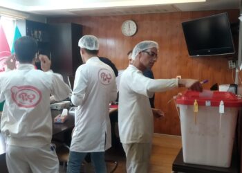 حضور پر شور صنعتگران و شاغلان واحدهای تولید شهرک صنعتی شیراز در انتخابات 1 حضور پر شور صنعتگران و شاغلان واحدهای تولید شهرک صنعتی شیراز در انتخابات