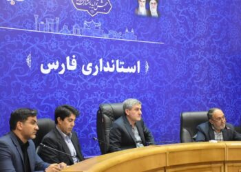 حل مشکلات ۲۳ بنگاه اقتصادی در کارگروه تسهیل استان فارس 3 حل مشکلات ۲۳ بنگاه اقتصادی در کارگروه تسهیل استان فارس