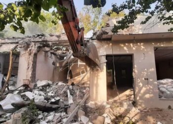 تخریب ۴۵ هکتار ساختوساز غیرمجاز در شیراز 1 تخریب ۴۵ هکتار ساختوساز غیرمجاز در شیراز